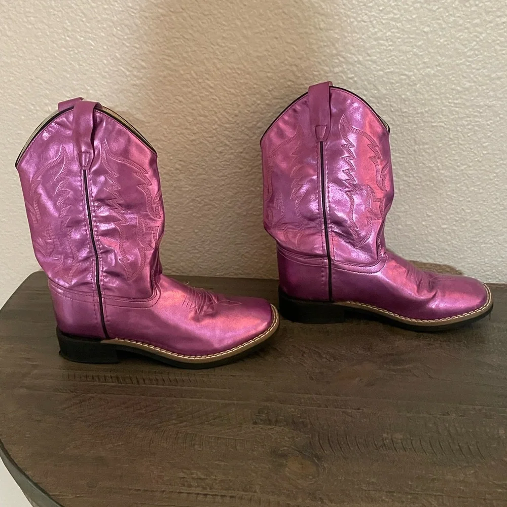 Old West Shiny Purple Heeled Boots